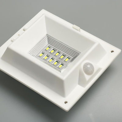 300lm / w 3,2v Małe oświetlenie LED Solar Pir Motion Sensor Light / Solar Powered Pir Garden Lights